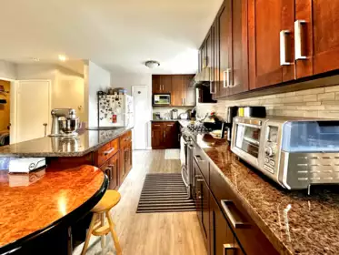 7630 Victoria Drive, Vancouver, BC