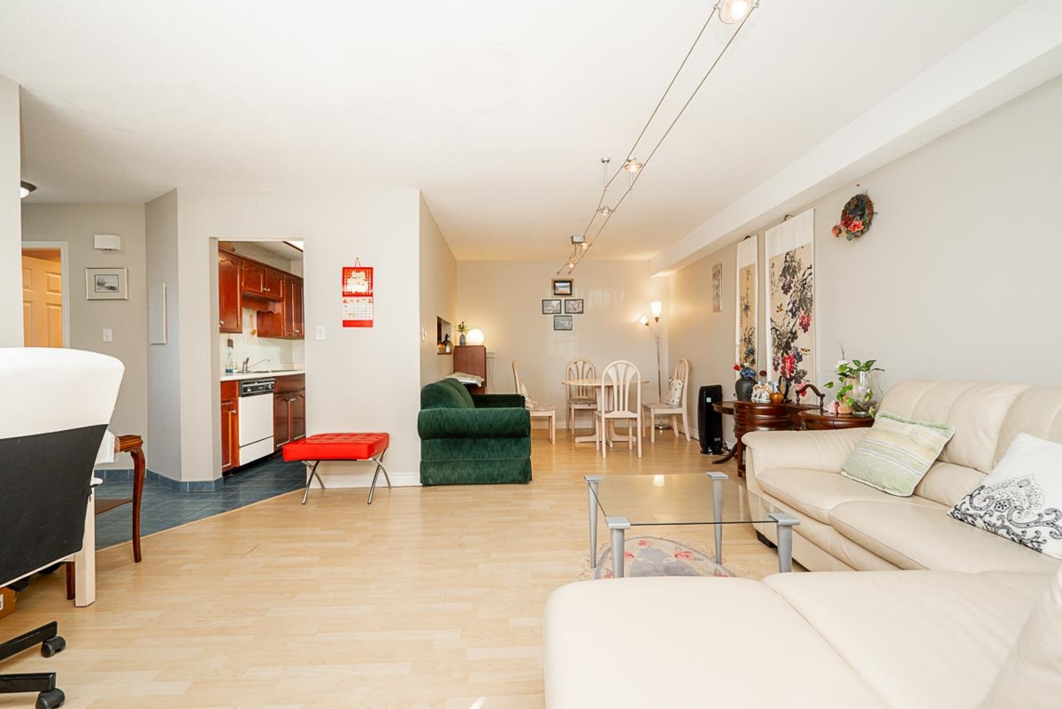 Family Room Photo of 5150 Hastings Street, Burnaby, BC