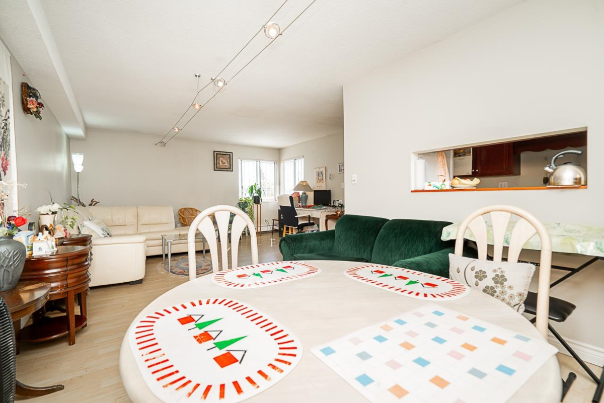 Kitchen Photo of 5150 Hastings Street, Burnaby, BC