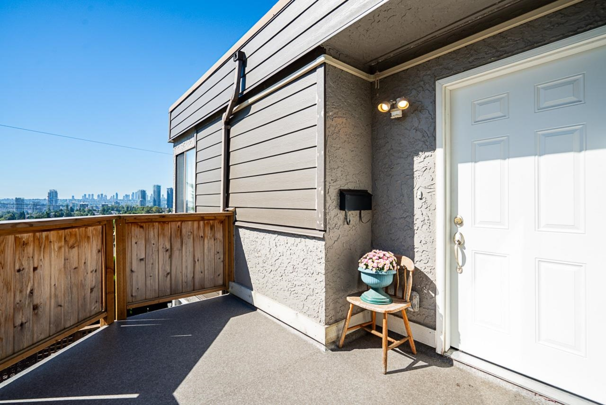 Office / Den Photo of 5150 Hastings Street, Burnaby, BC