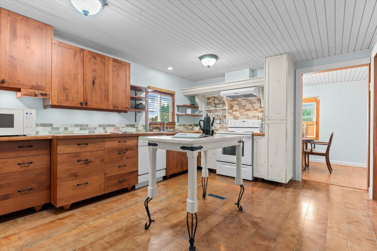 Bedroom 3 Photo of 15 31313 Livingstone Avenue, Abbotsford, BC