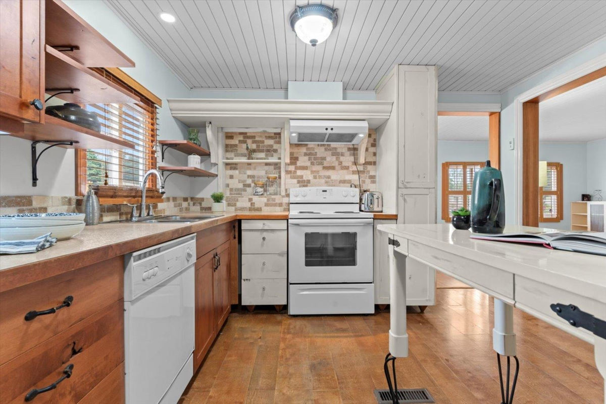 Bedroom 4 Photo of 15 31313 Livingstone Avenue, Abbotsford, BC