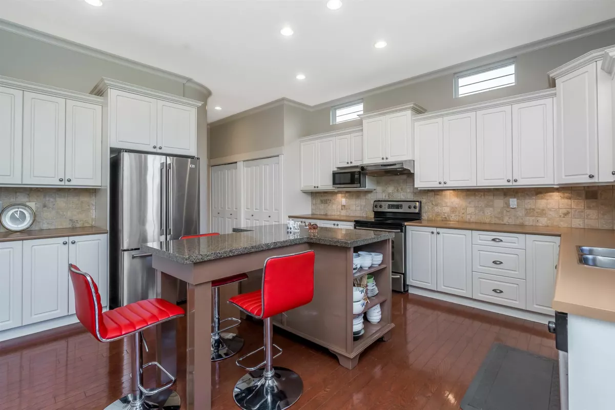 Bedroom 2 Photo of 11455 154a Street, Surrey, BC