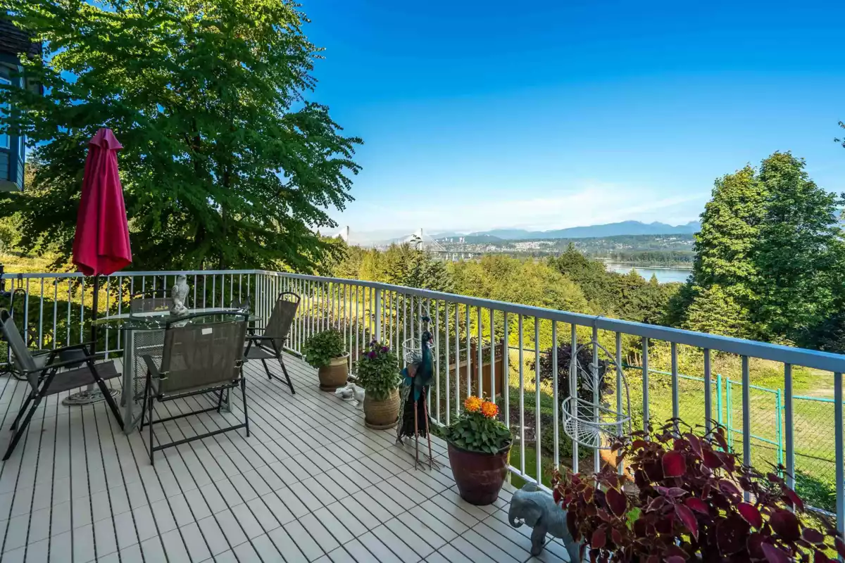 Garden / Landscaping Photo of 11455 154a Street, Surrey, BC