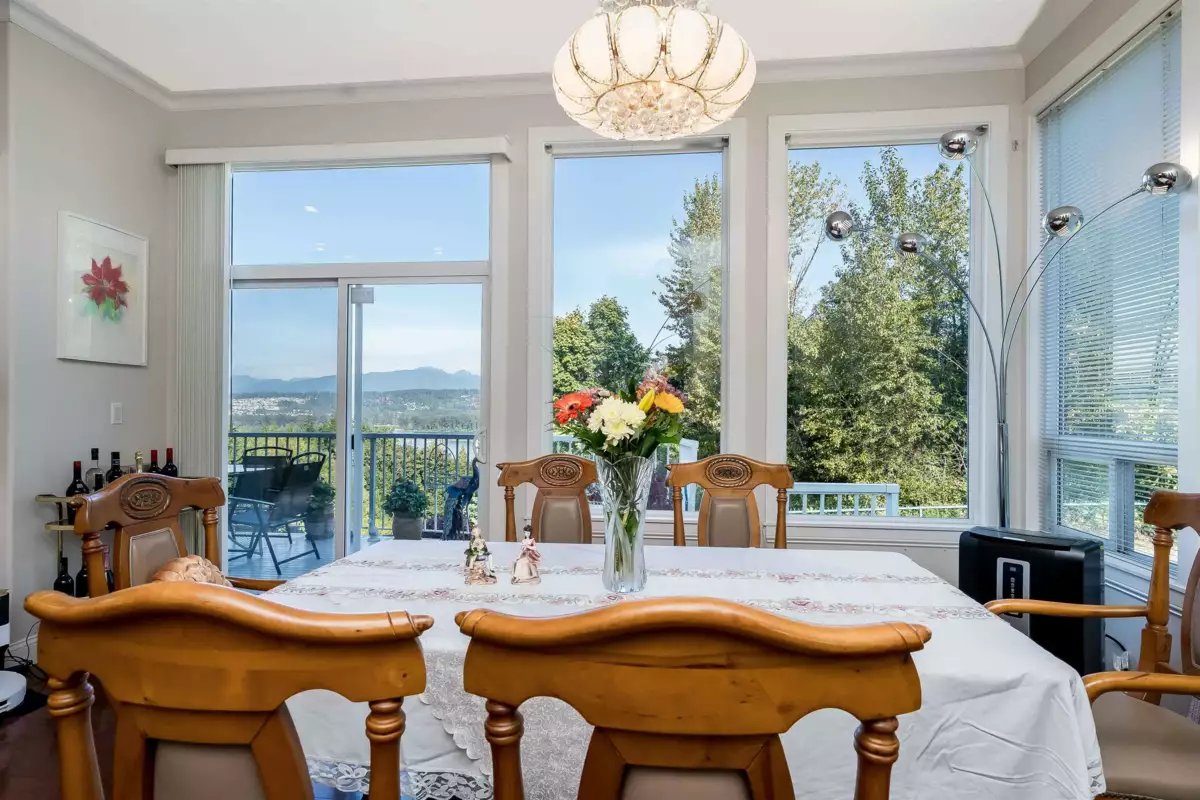 Primary Bathroom Photo of 11455 154a Street, Surrey, BC