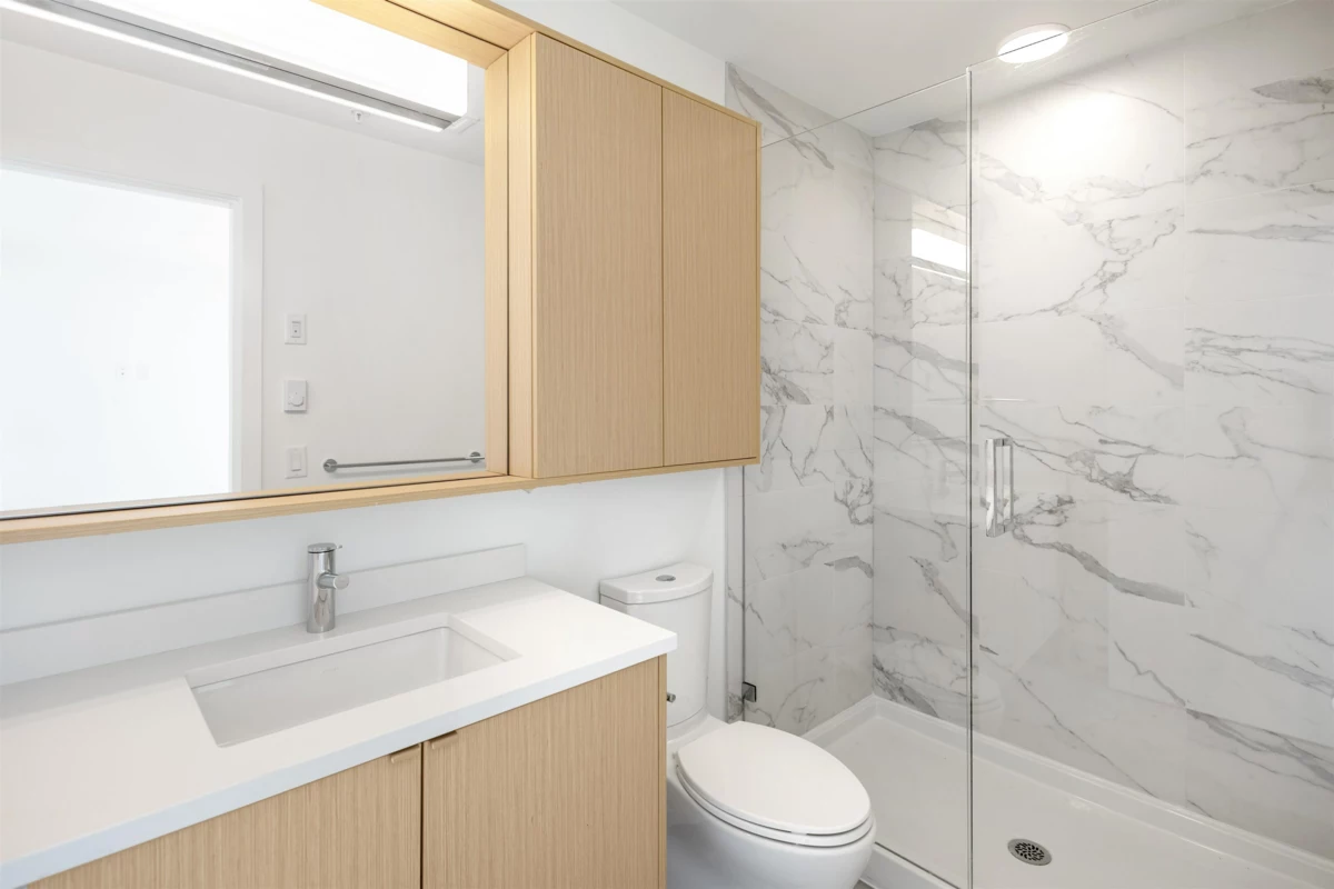 Walk-In Closet Photo of 500 37994 2nd Avenue, Squamish, BC