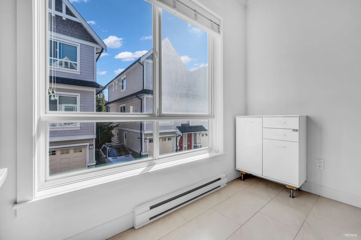 Bedroom 3 Photo of 25 6199 Birch Street, Richmond, BC