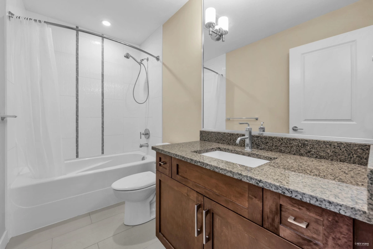 Hallway Photo of 25 6199 Birch Street, Richmond, BC