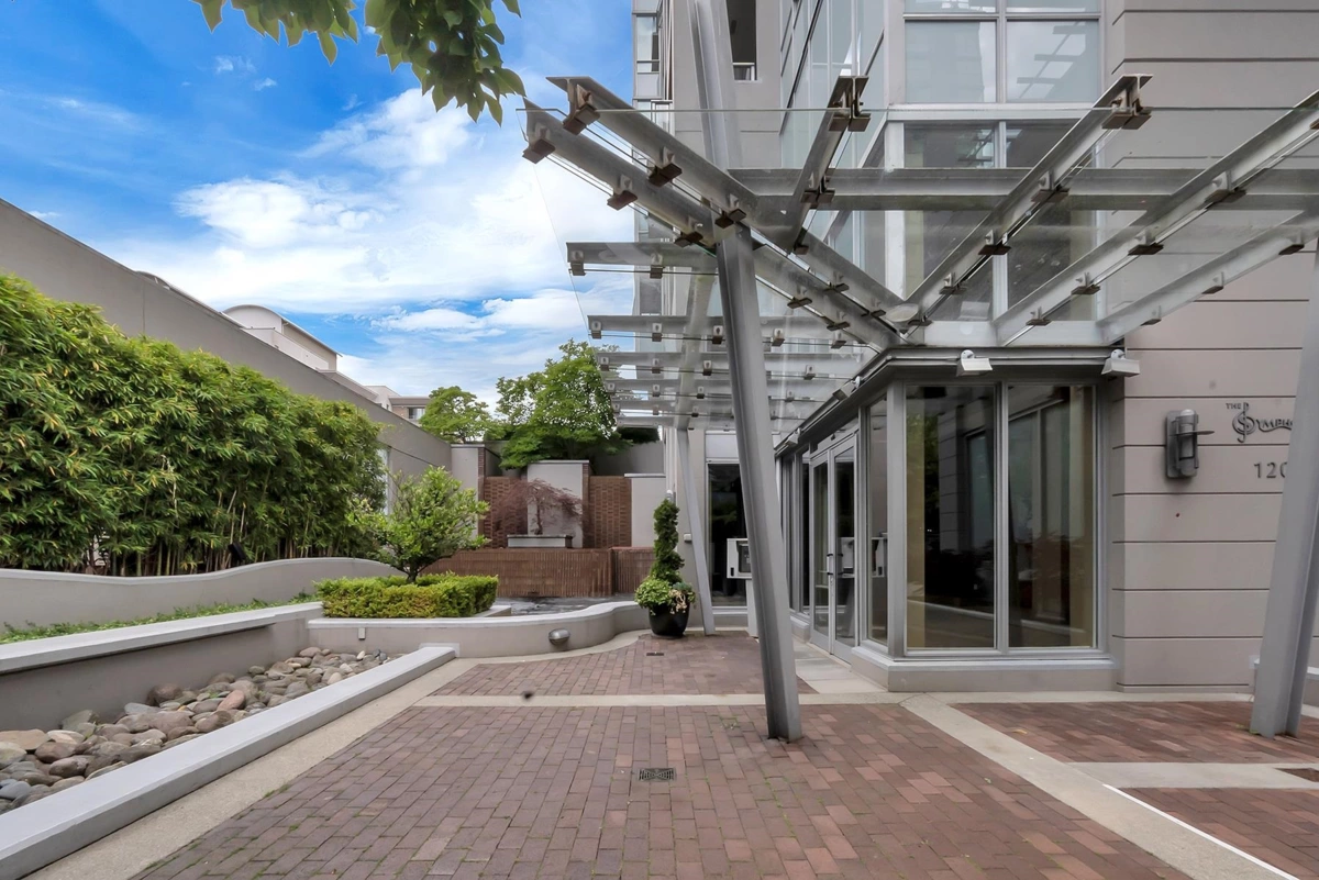 Backyard Photo of 1403 120 W 16th Street, North Vancouver, BC