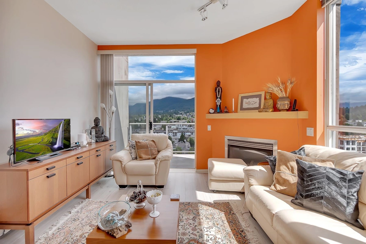 Dining Area Photo of 1403 120 W 16th Street, North Vancouver, BC
