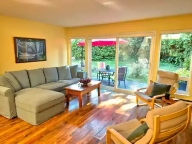 12 5761 Wharf Avenue, Sechelt, BC, Sechelt — Townhouse for sale
