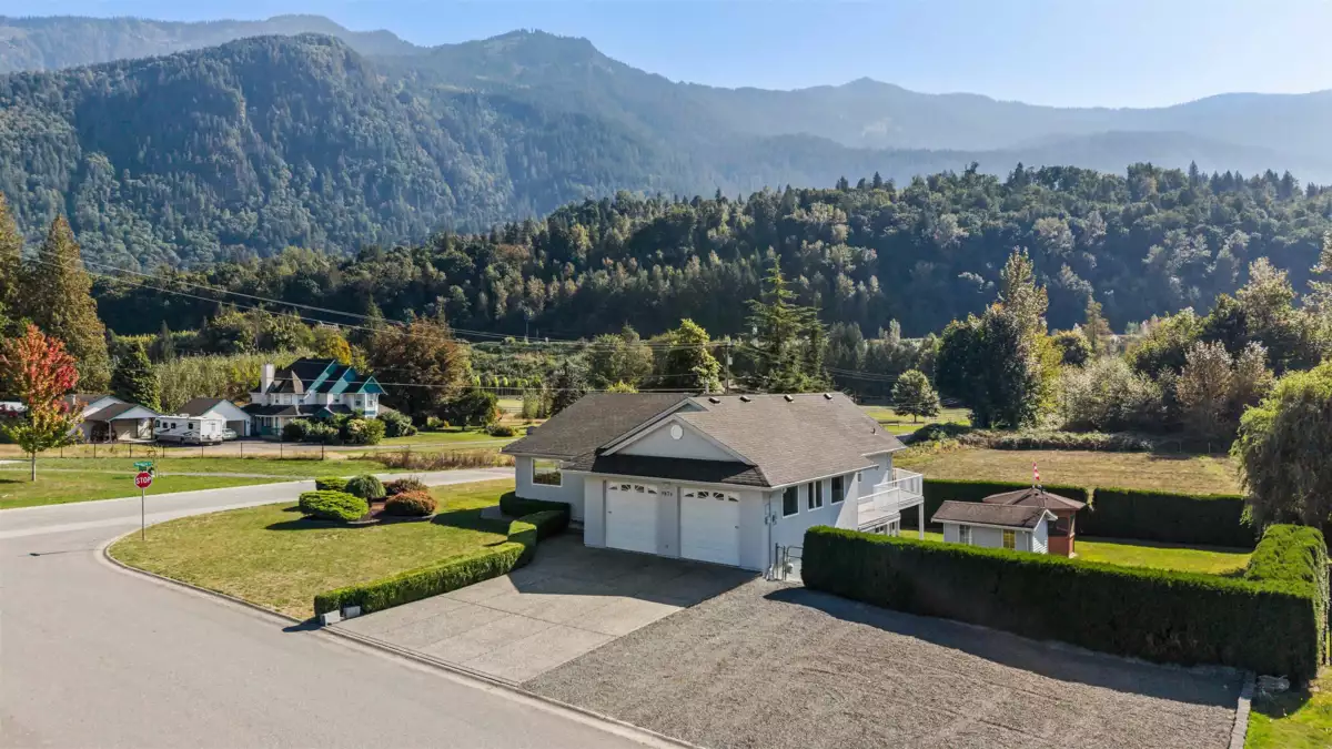 Exterior Front Photo of 9871 Parkwood Drive, Rosedale, BC