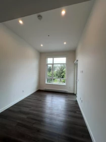 Kitchen Photo of 411 13788 76 Avenue, Surrey, BC