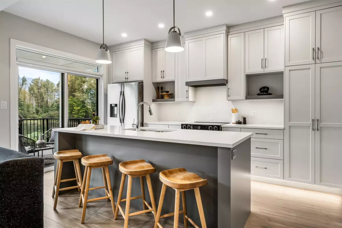 Guest Bathroom Photo of 44714 Willowstream Road, Chilliwack, BC