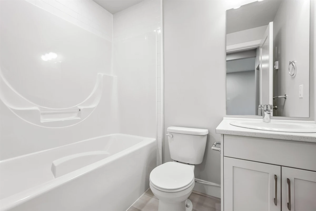 Hot Tub / Spa Photo of 44714 Willowstream Road, Chilliwack, BC