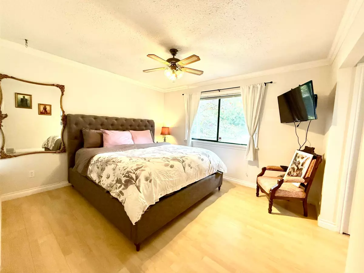 Bedroom 4 Photo of 47600 Mountain Park Drive, Chilliwack, BC