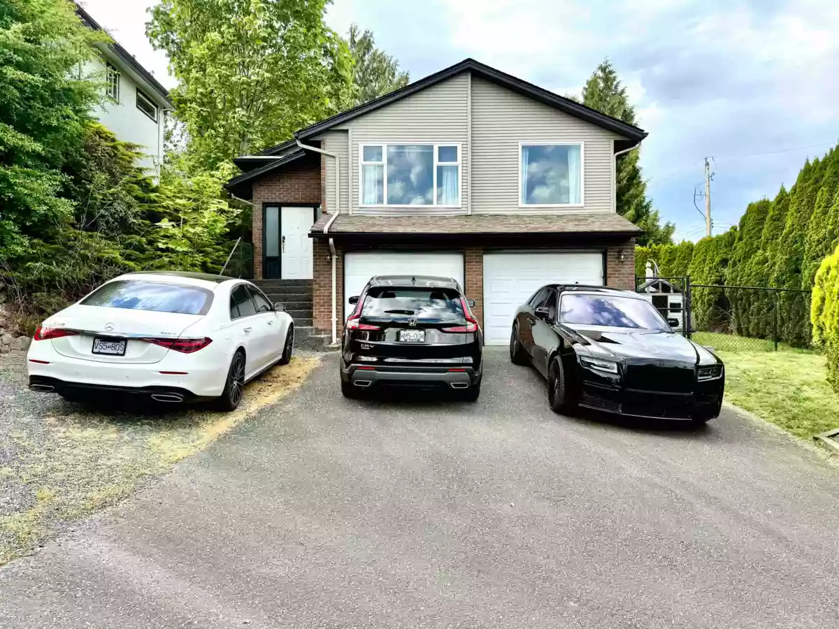 Family Room Photo of 47600 Mountain Park Drive, Chilliwack, BC