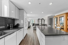 1001 3096 Windsor Gate, Coquitlam, BC