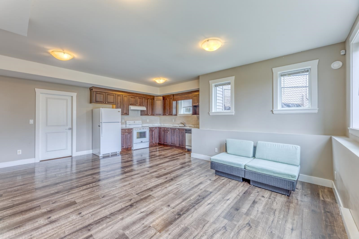 Garden / Landscaping Photo of 3420 Pritchett Place, Coquitlam, BC