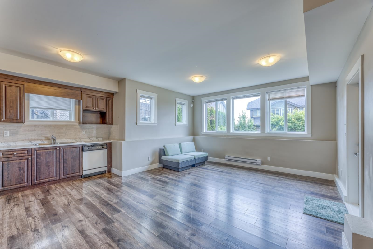 Swimming Pool Photo of 3420 Pritchett Place, Coquitlam, BC