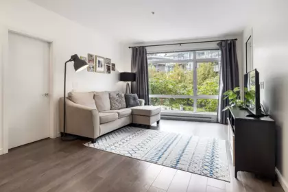 217 22 E Royal Avenue, New Westminster, BC, New Westminster — Apartment/Condo for sale