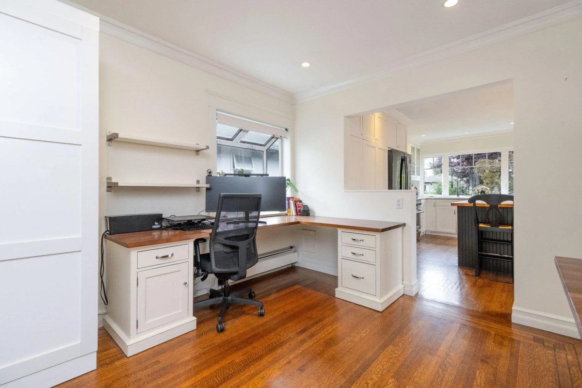 Kitchen Island Photo of 445 W 26th Street, North Vancouver, BC