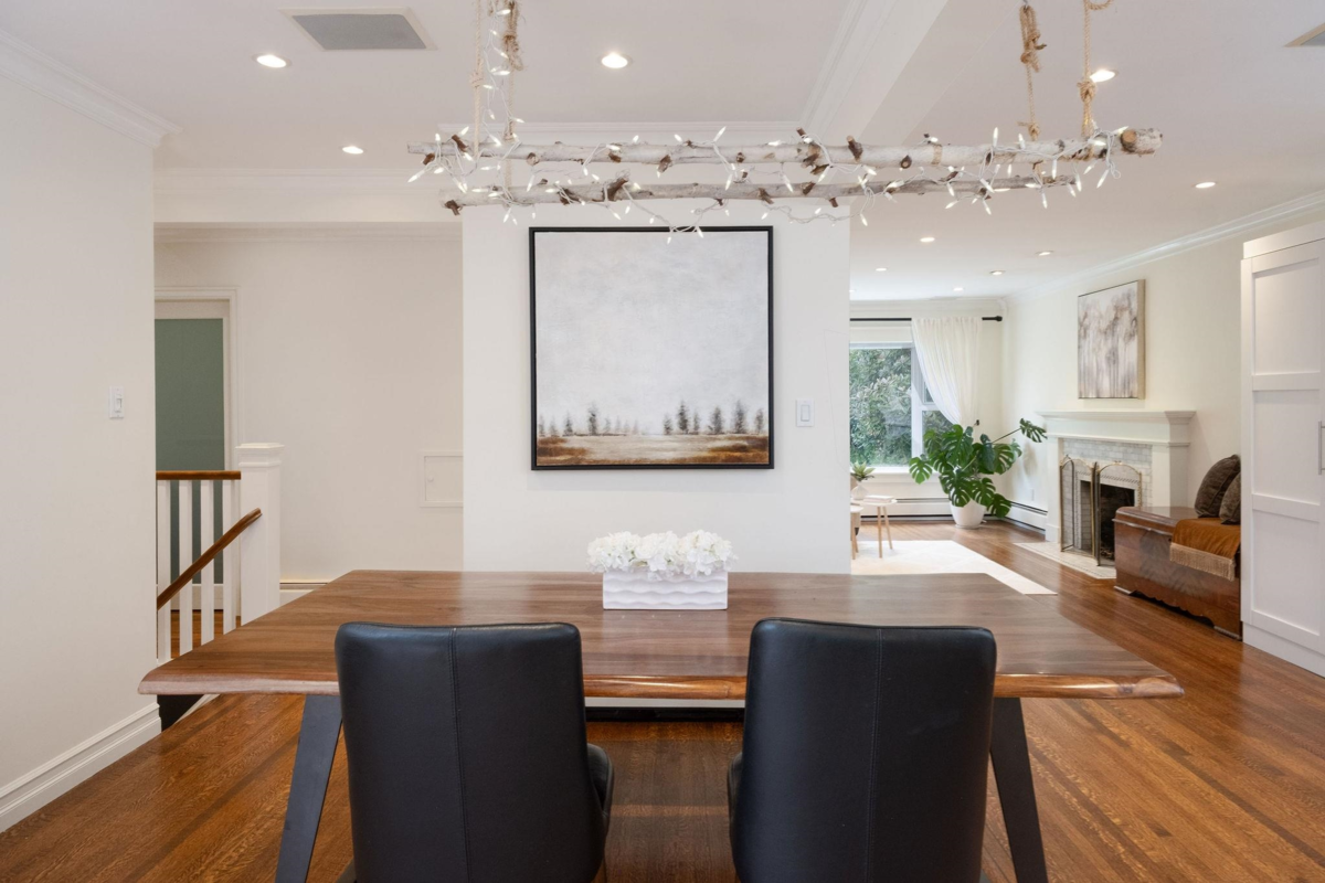 Primary Bedroom Photo of 445 W 26th Street, North Vancouver, BC