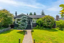445 W 26th Street, North Vancouver, BC