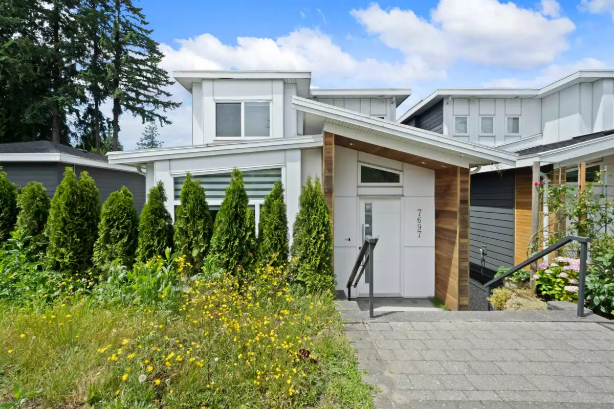 Outdoor Kitchen Photo of 7697 Ulster Street, Burnaby, BC