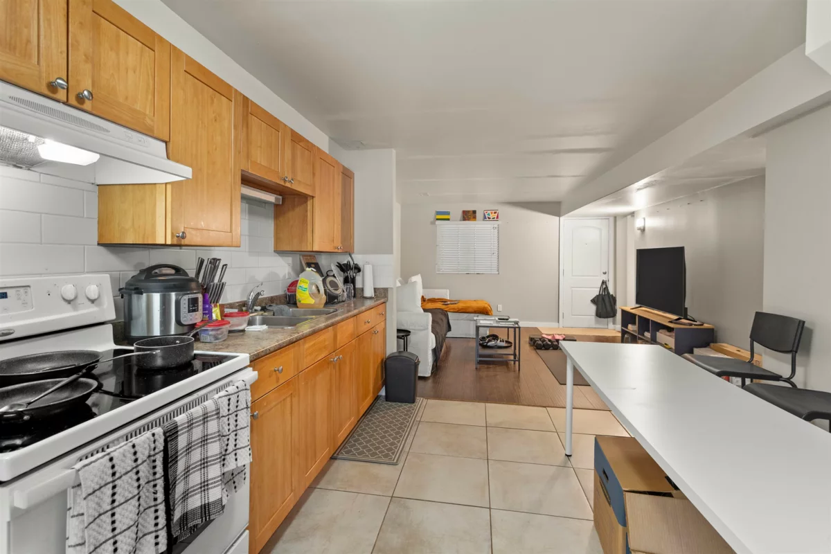 Garden / Landscaping Photo of 3421 Edinburgh Street, Port Coquitlam, BC