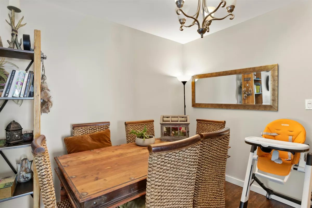 Living Room Photo of 3421 Edinburgh Street, Port Coquitlam, BC