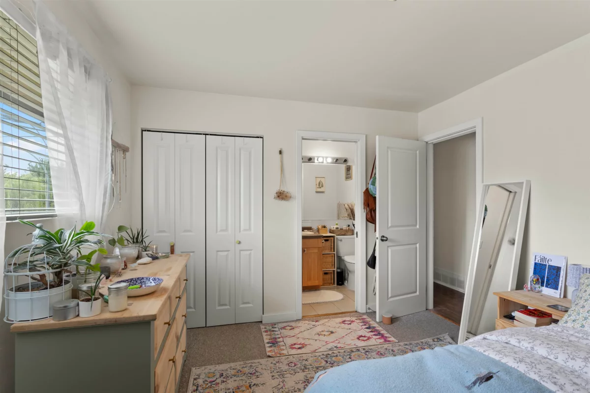 Walk-In Closet Photo of 3421 Edinburgh Street, Port Coquitlam, BC