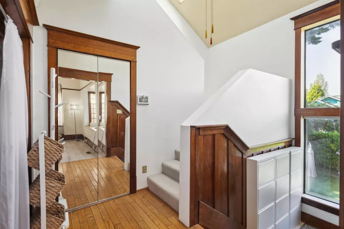 Mudroom Photo of 4190 W 11th Avenue, Vancouver, BC