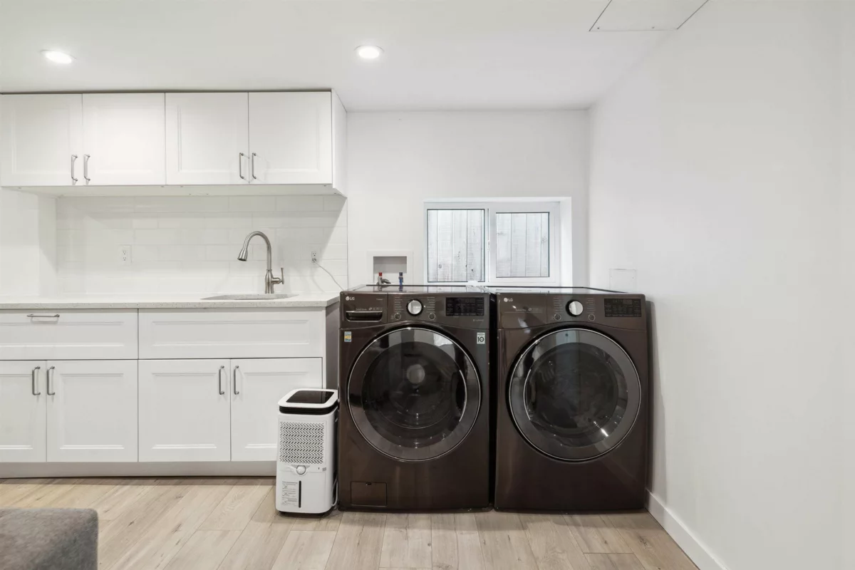 Primary Bedroom Photo of 4190 W 11th Avenue, Vancouver, BC