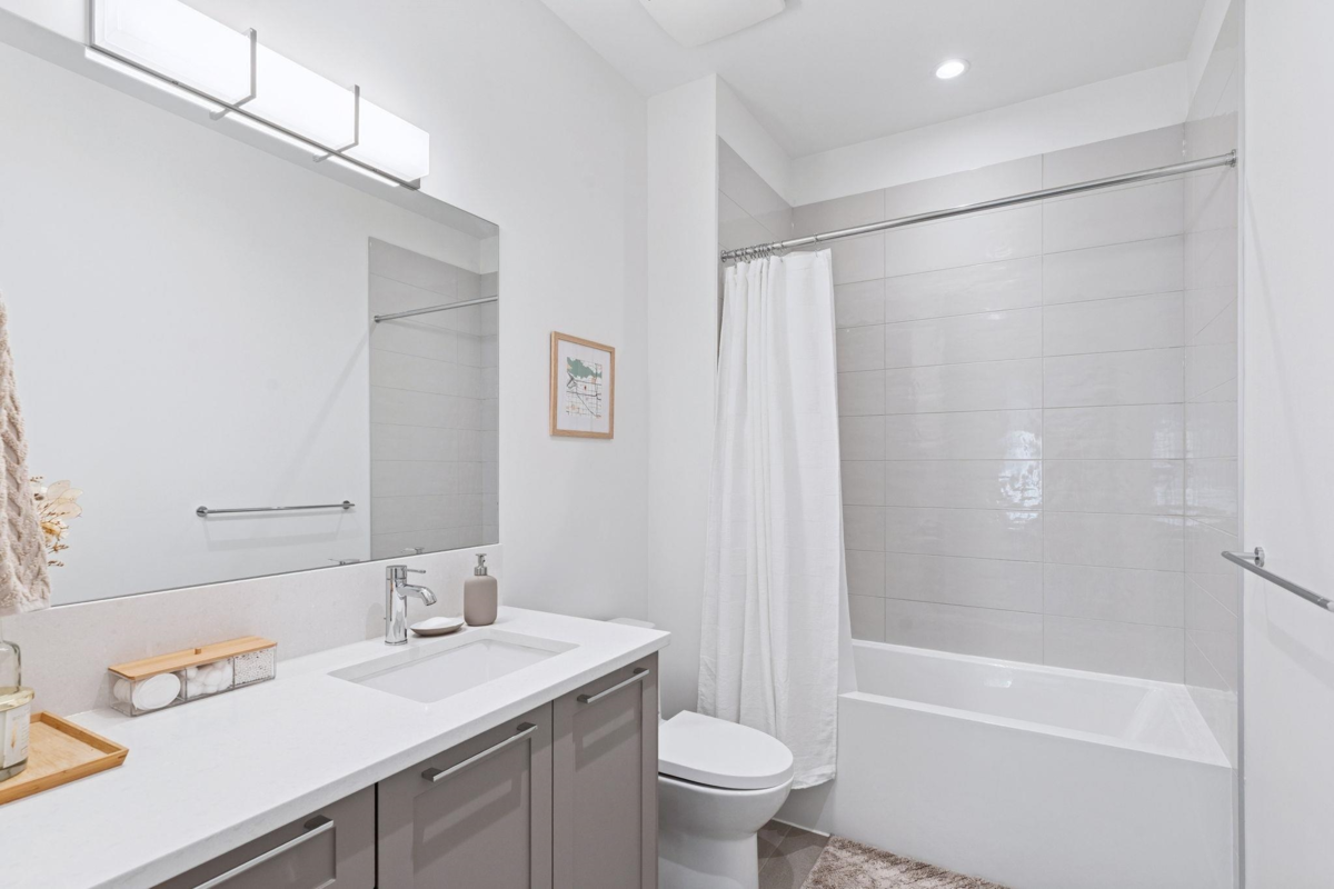 Front Yard Photo of 155 1220 Rocklin Street, Coquitlam, BC