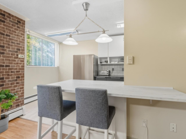 Breakfast Nook Photo of 503 320 Royal Avenue, New Westminster, BC