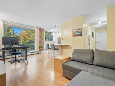 503 320 Royal Avenue, New Westminster, BC