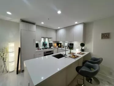 601 5051 Imperial Street, Burnaby, BC, Burnaby — Apartment/Condo for sale