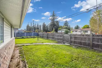 6470 128 Street, Surrey, BC, Surrey — Single Family Residence for sale