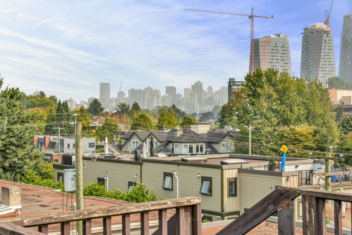 Laundry Room Photo of 207 2025 W 2nd Avenue, Vancouver, BC