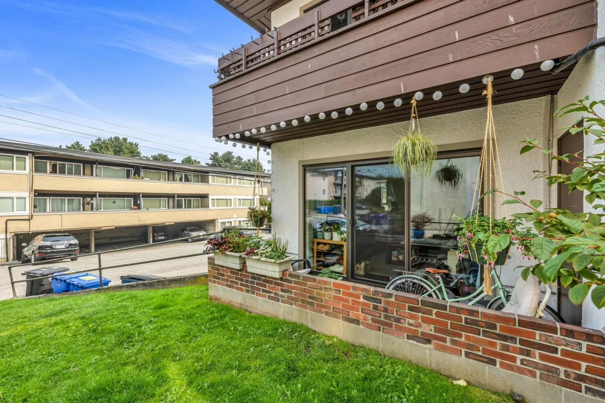 Loft / Bonus Room Photo of 207 2025 W 2nd Avenue, Vancouver, BC