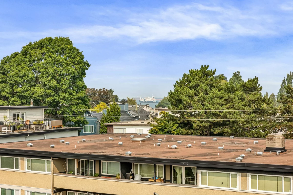 Mudroom Photo of 207 2025 W 2nd Avenue, Vancouver, BC