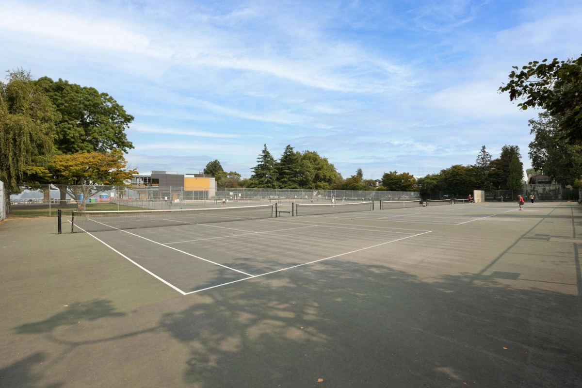 Outdoor Patio Photo of 207 2025 W 2nd Avenue, Vancouver, BC