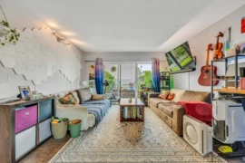 207 2025 W 2nd Avenue, Vancouver, BC