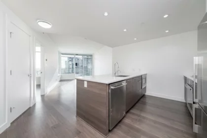 912 3557 Sawmill Crescent, Vancouver, BC, Vancouver — Apartment/Condo for sale
