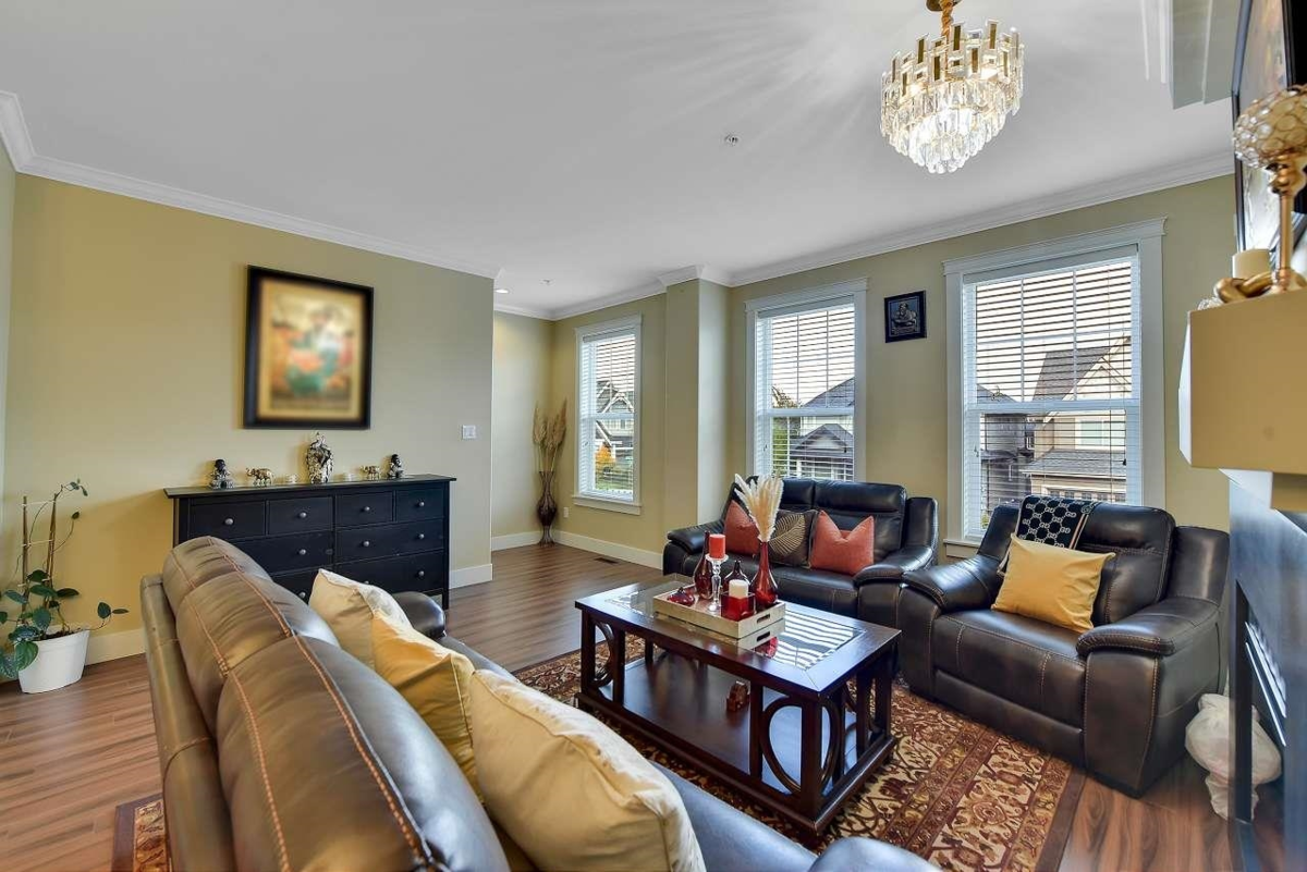 Dining Area Photo of 21136 80a Avenue, Langley, BC