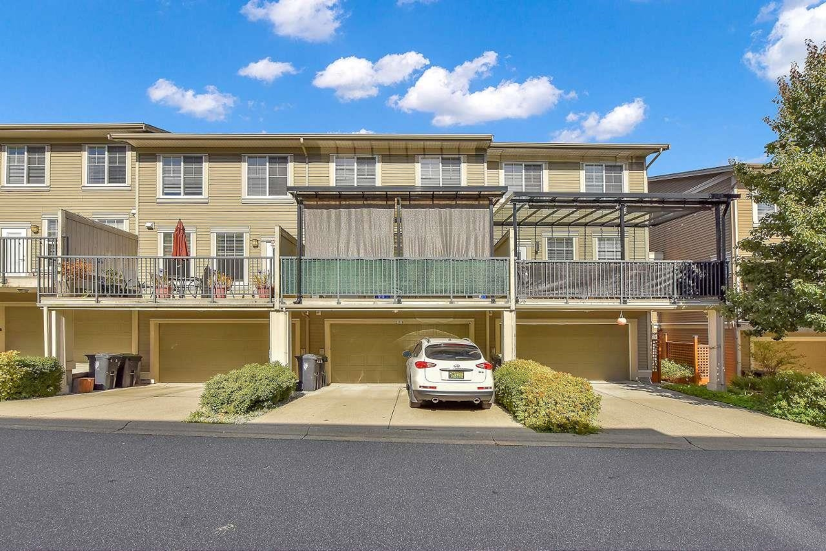 Kitchen Photo of 21136 80a Avenue, Langley, BC