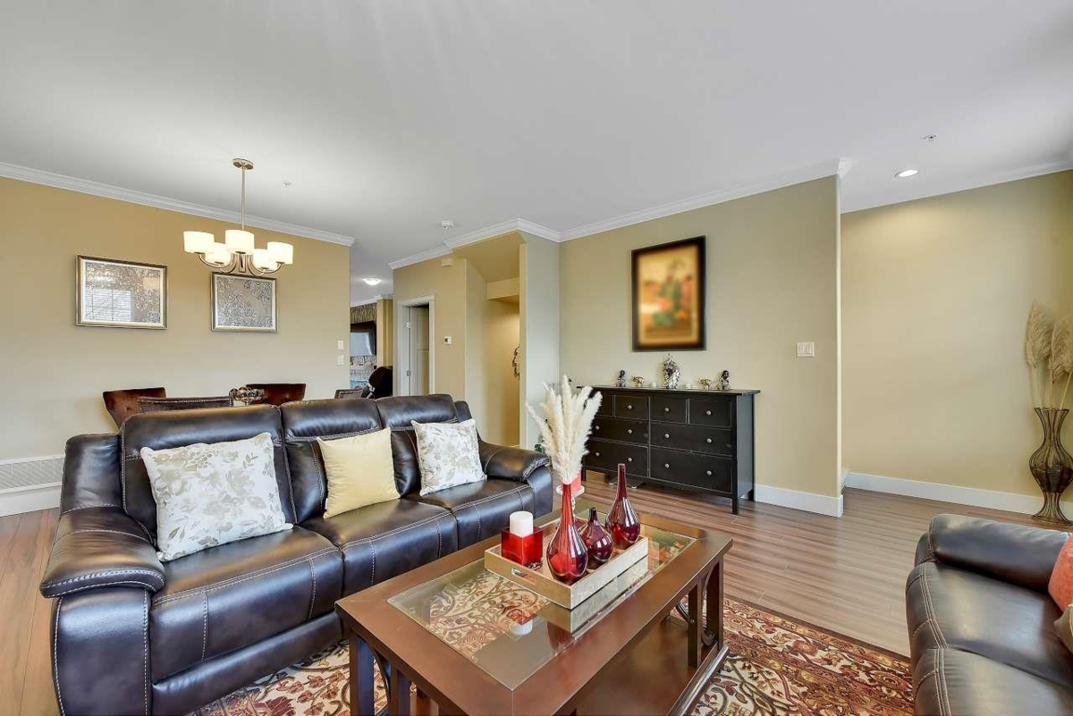 Primary Bathroom Photo of 21136 80a Avenue, Langley, BC