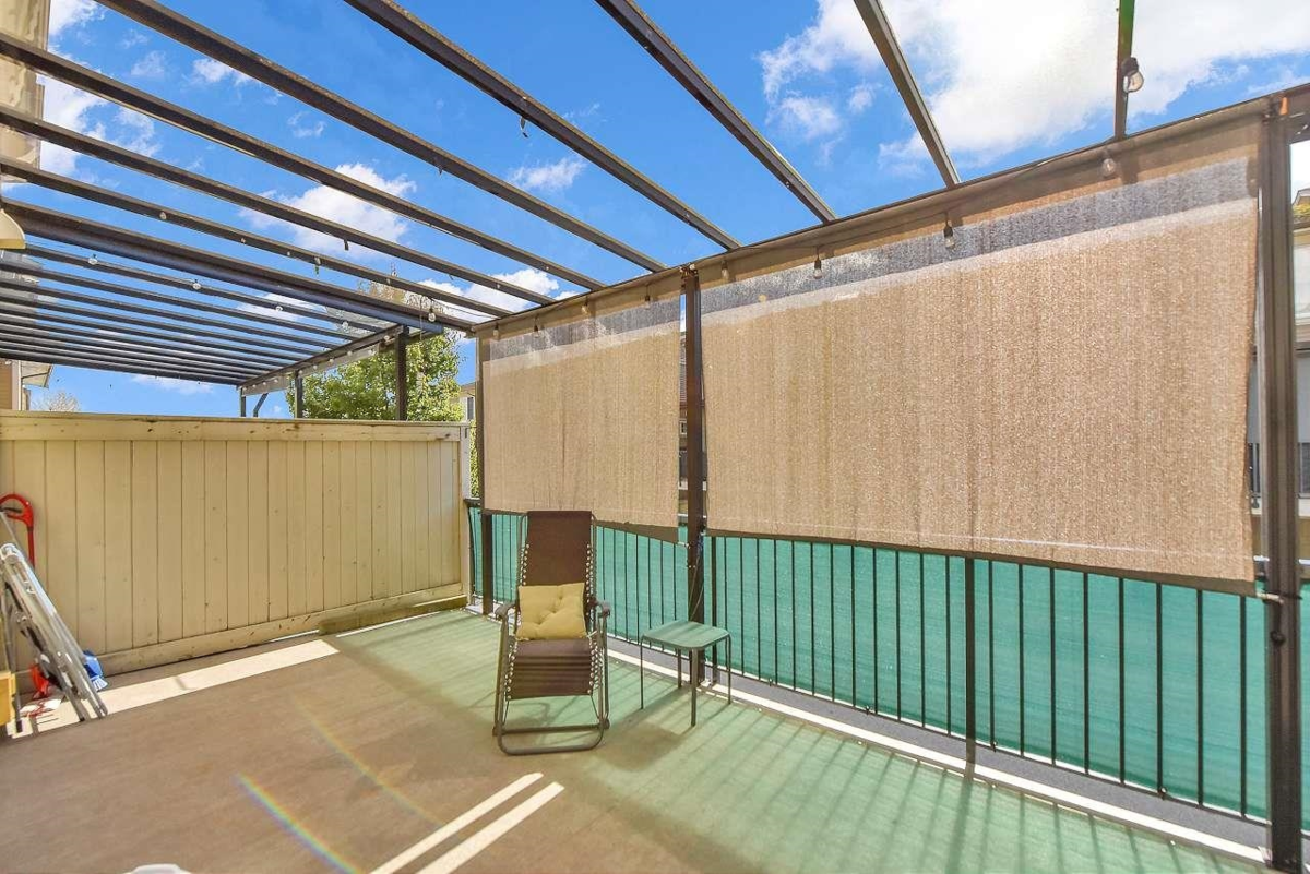 Staircase Photo of 21136 80a Avenue, Langley, BC