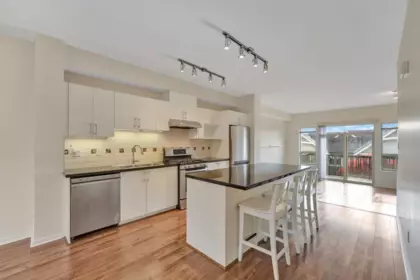 139 3105 Dayanee Springs Boulevard, Coquitlam, BC, Coquitlam — Townhouse for sale